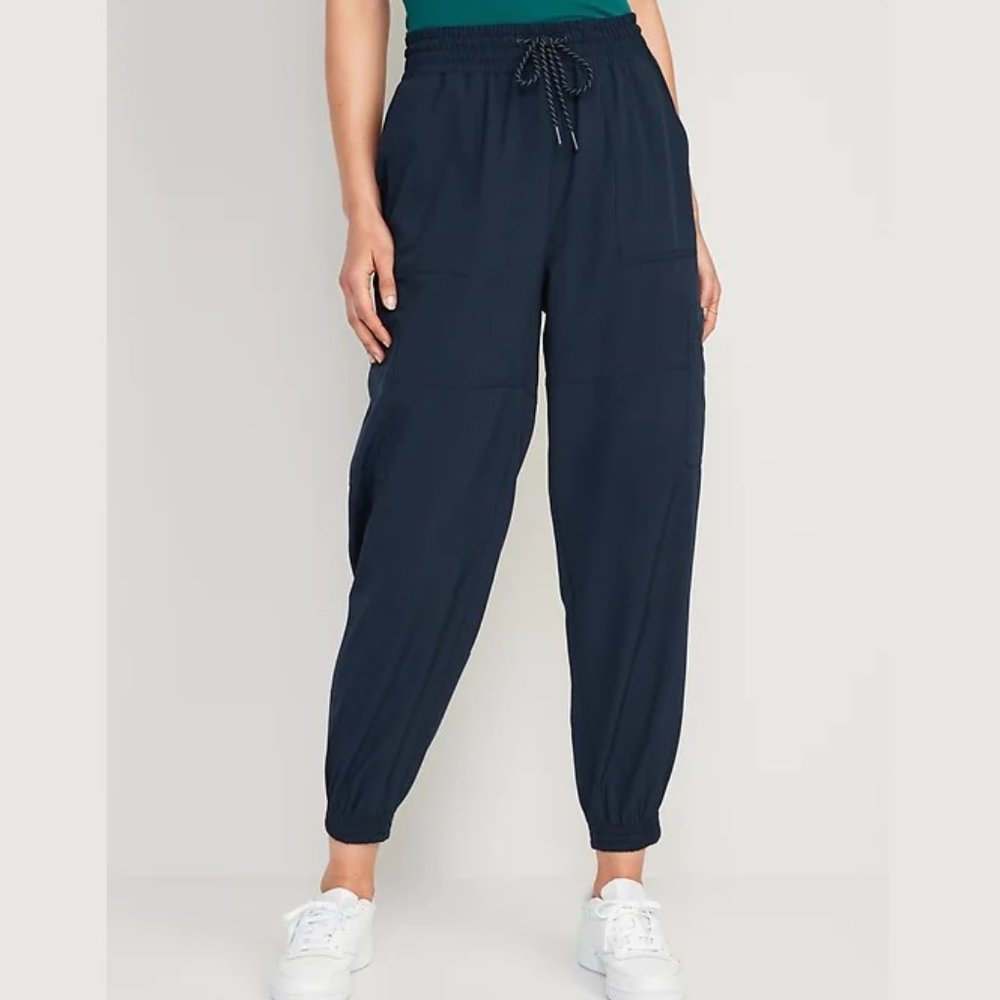 NWT! Navy Extra High-Waisted StretchTech Performance Cargo Joggers - XL Tall